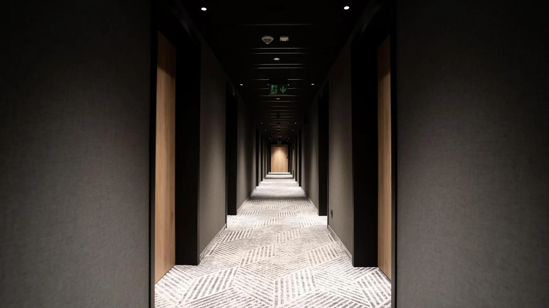 Q Hotel Plus Wrocław 4*,  Polen
